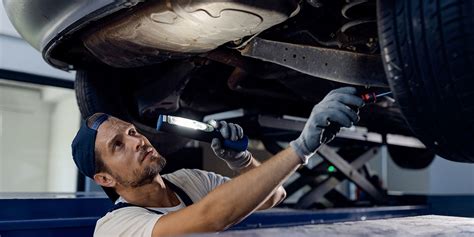 7 Signs You Have An Exhaust Manifold Leak